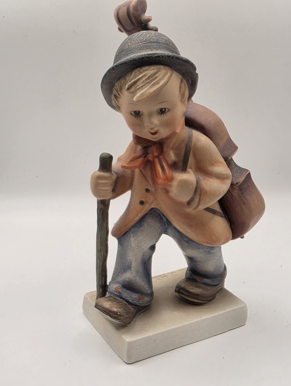 Vintage Goebel Hummel "Little Cellist" Figurine 89/I TMK-2 Full Bee 5.75"